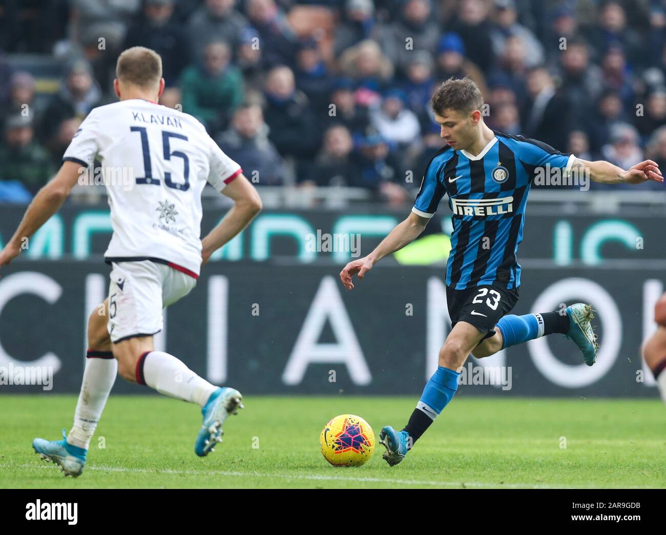 Milan, Italy. 26th Jan, 2020. FC Inter's Nicolo Barella (R) vies with  Cagliari's Ragnar Klavan during a Serie A soccer match between FC Inter and  Cagliari in Milan, Italy, Jan. 26, 2020., image size:1300x1046