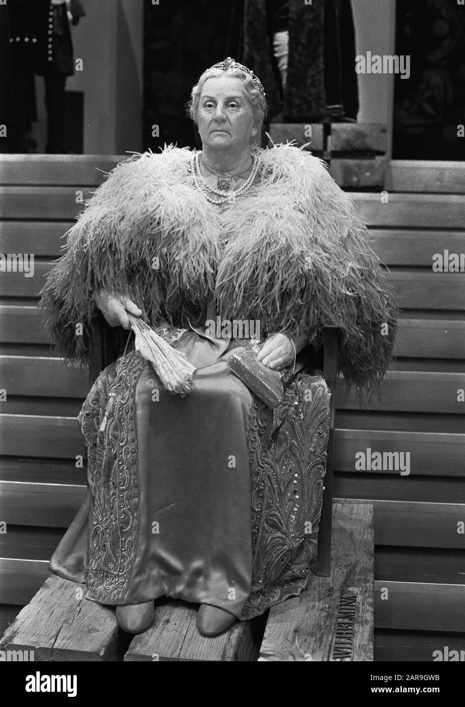 Wax Museum Madame Tussaud in Amsterdam; Queen wilhelmina Date