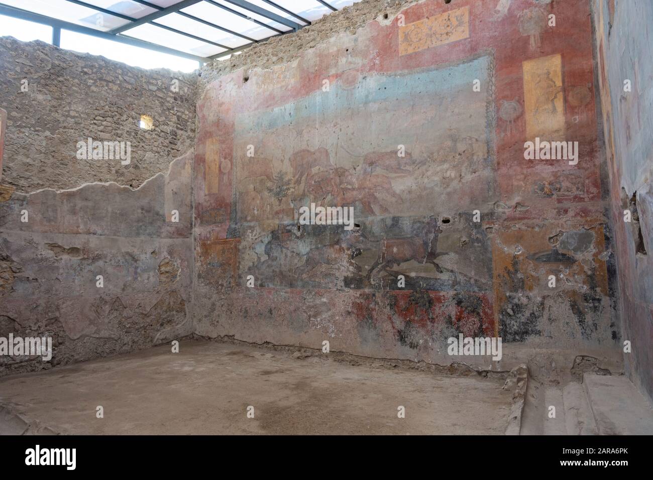 Ancient color wall paintings frescos in Pompeii, Italy Stock Photo Alamy