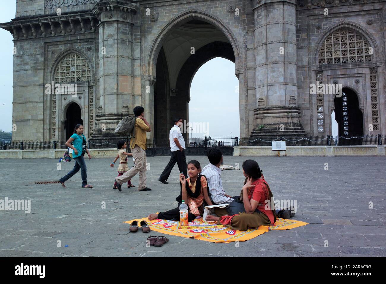 Asian indian family picnic hi-res stock photography and images - Alamy