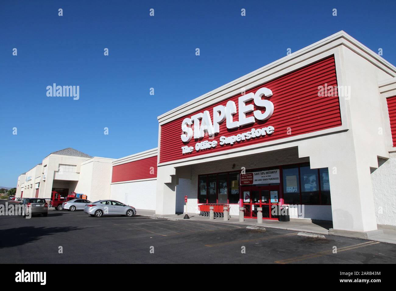 RIDGECREST, UNITED STATES - APRIL 13, 2014: Staples Office Superstore in Ridgecrest, California. The office supply store chain has more than 2,200 sto Stock Photo