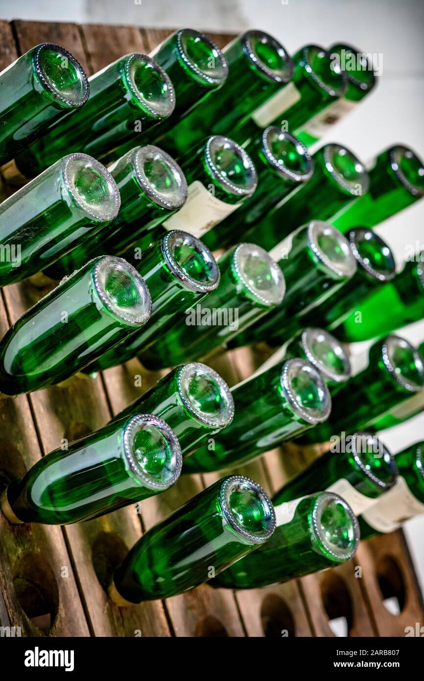Cremant Sparkling Wine High Resolution Stock Photography And Images Alamy Cremant Sparkling Wine High Resolution Stock Photography And Images Alamy