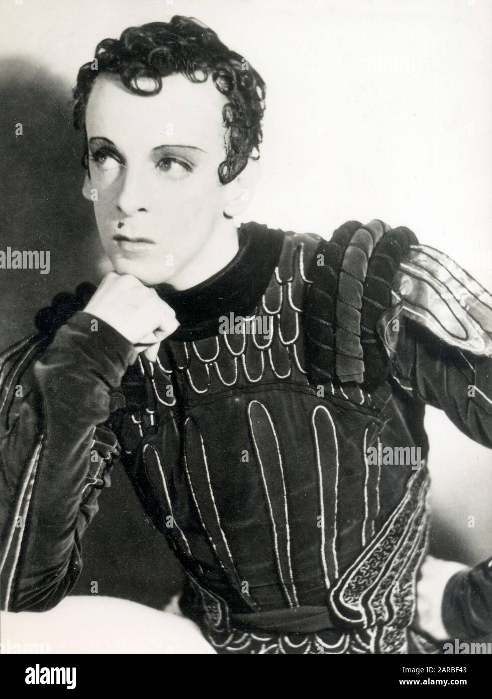 Ballet dancer Robert Helpmann (1909-1986) in the role of 'Prince Siegfried' in 'Swan Lake' (Le Lac des Cygnes) at Royal Opera House, Covent Garden, London (Sadler's Wells Ballet). Stock Photo