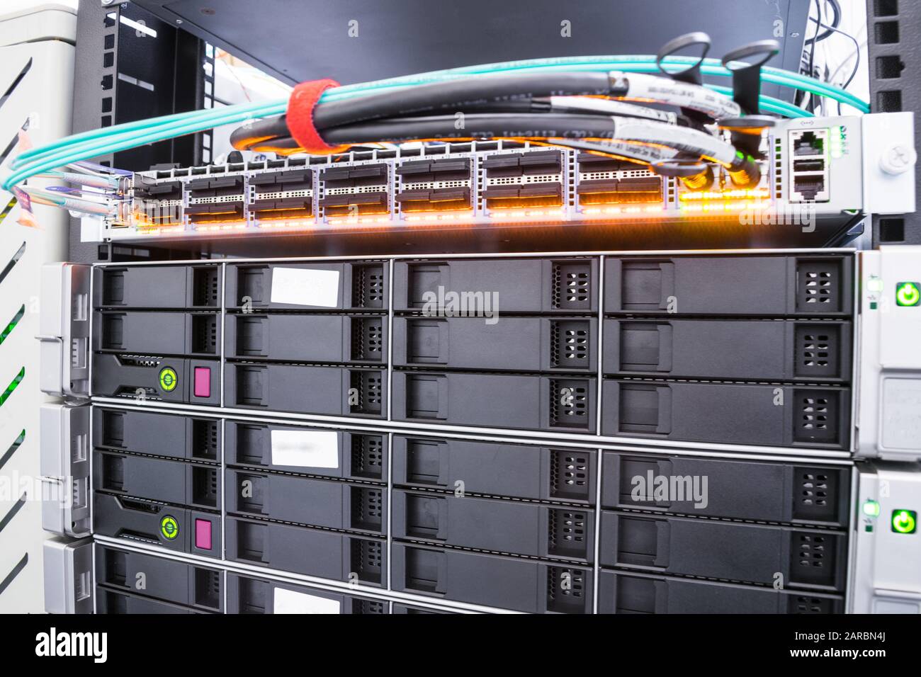 High-speed connection of servers to the managed switch. Cloud ...
