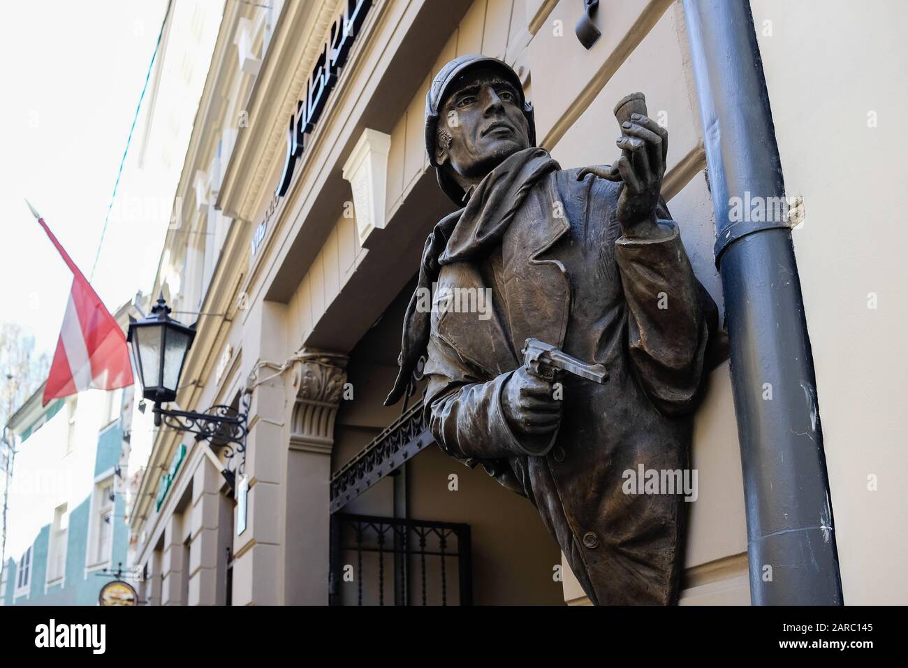 Bronze statue of Sherlock Holmes on a building Stock Photo
