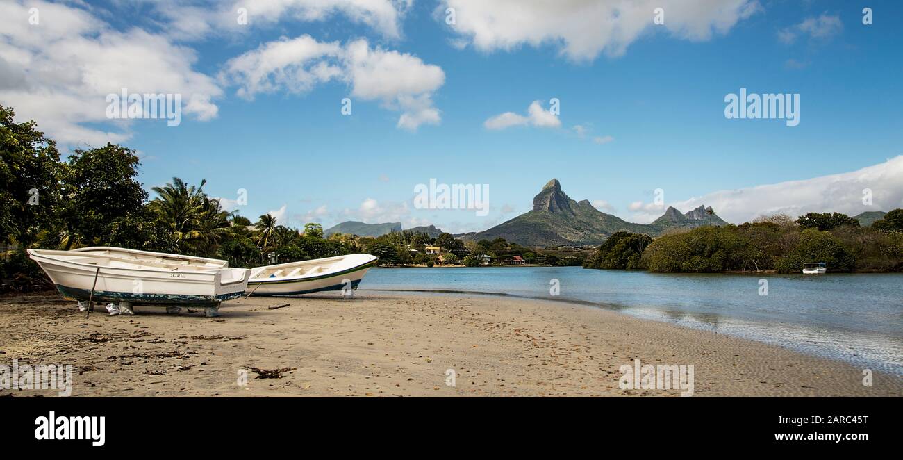 Boats, River du Rempart and caldera, Mauritius Stock Photo Alamy