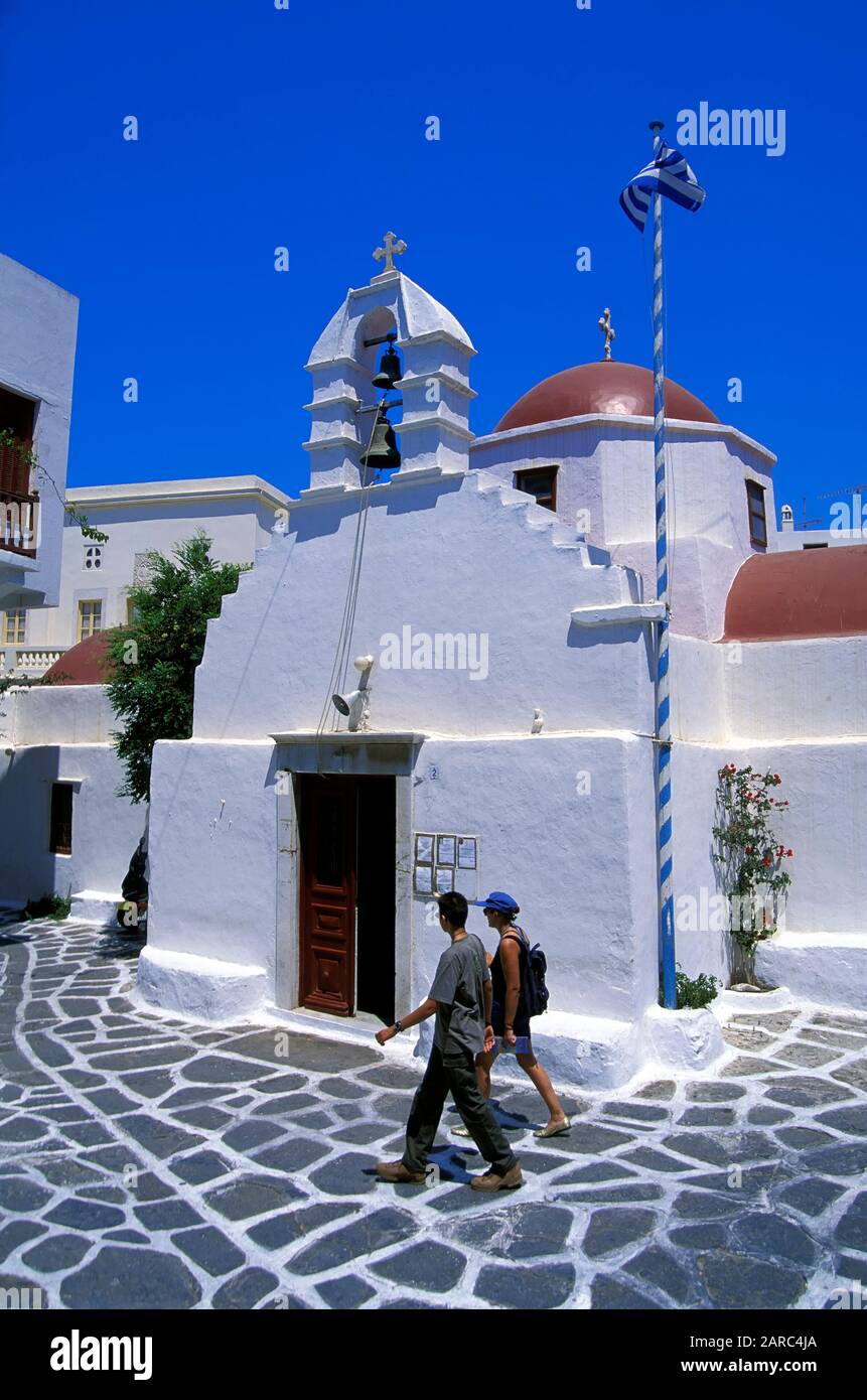 Little white chapel in Mykonos-Town, Mykonos town, Mykonos, Greece, Europe Stock Photo