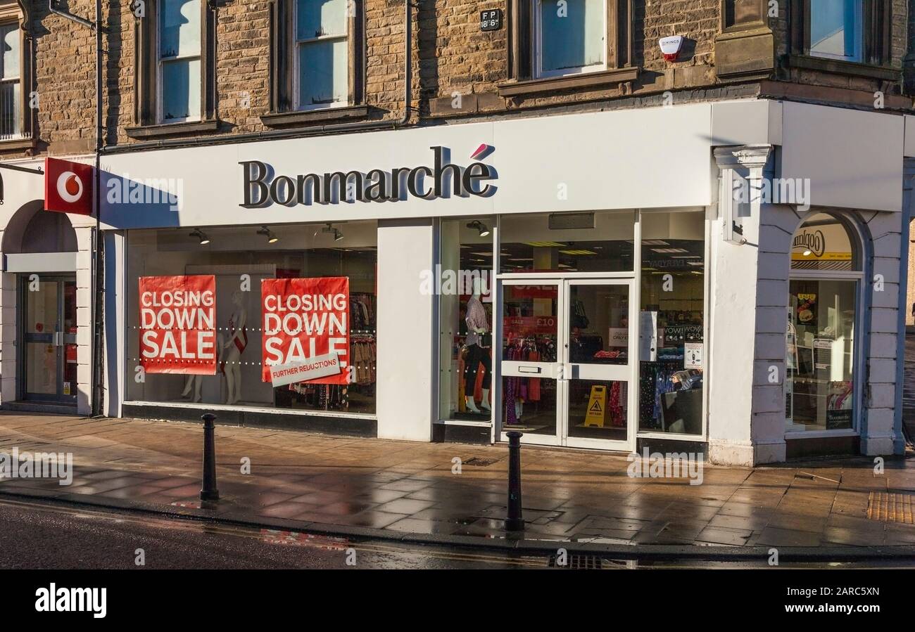 Bonmarche shop advertising a  closing down sale at their branch at Bishop Auckland,England,UK. Stock Photo