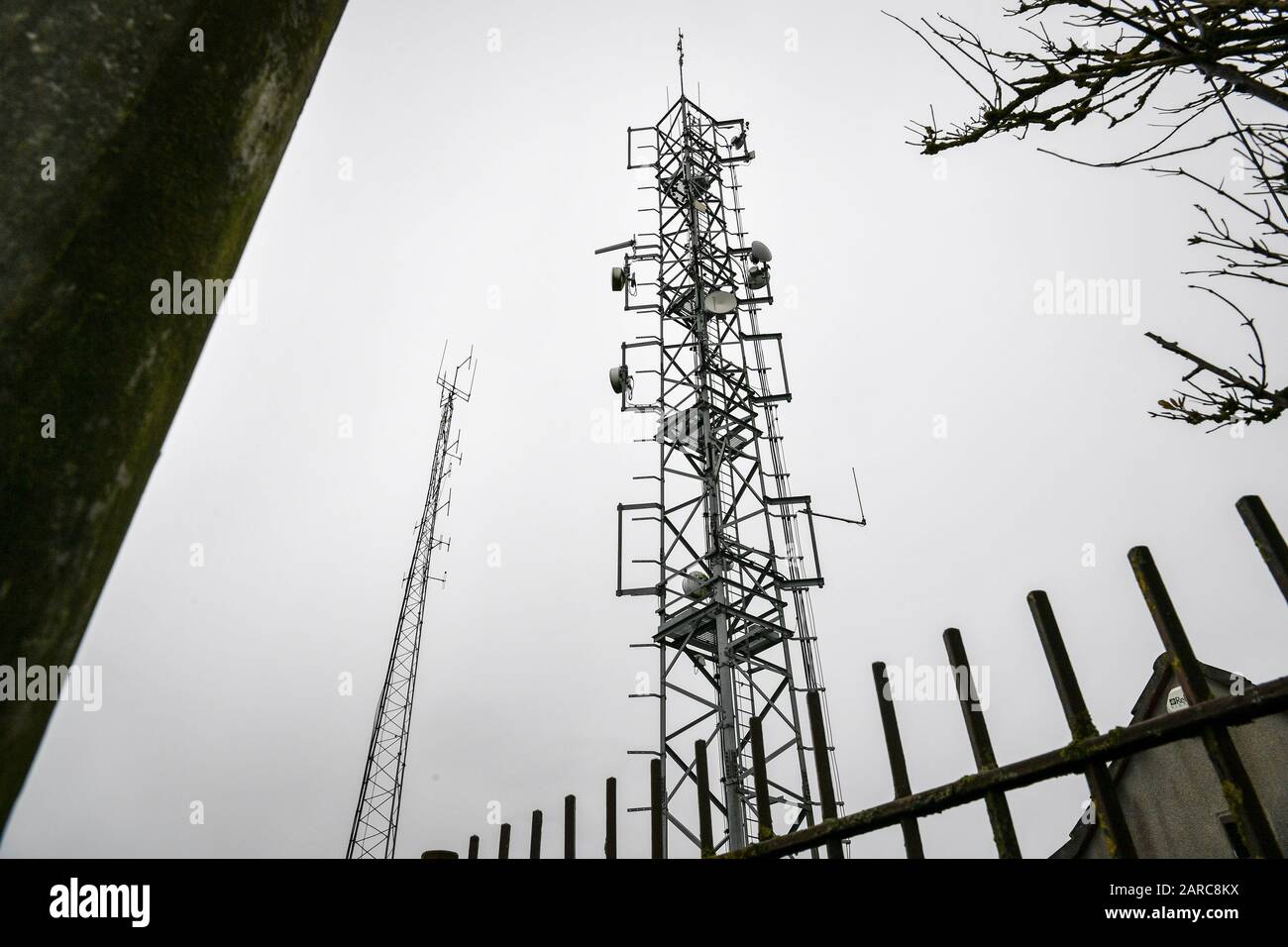 Telecom masts near Dundry, Somerset. Britain's sovereignty is at risk if the country allows Chinese tech giant Huawei to help build its 5G infrastructure, the US Secretary of State has warned. PA Photo. Picture date: Monday January 27, 2020. Mike Pompeo described the decision facing the National Security Council as 'momentous' in a last-ditch plea to ministers who are expected to make the call on Tuesday. See PA story POLITICS Huawei. Photo credit should read: Ben Birchall/PA Wire Stock Photo