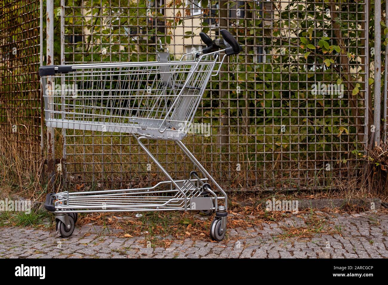 Shopping carts left on the street, abandoned shopping carts Stock Photo Alamy