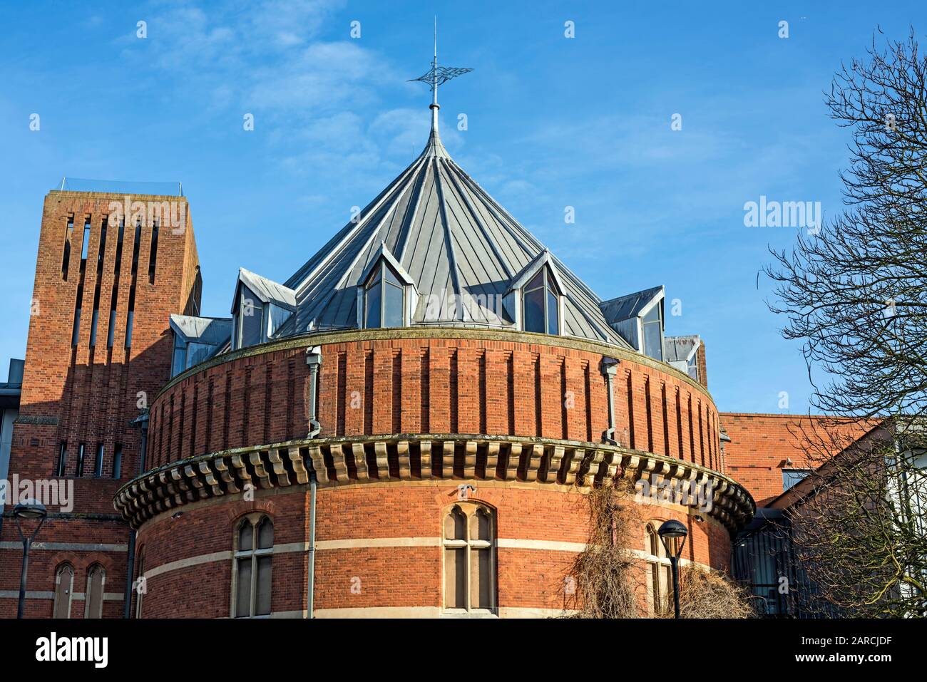 Royal Shakespeare Company, Swan Theatre, Waterside, Stratford on Avon, England, UK against blue sky. Stock Photo