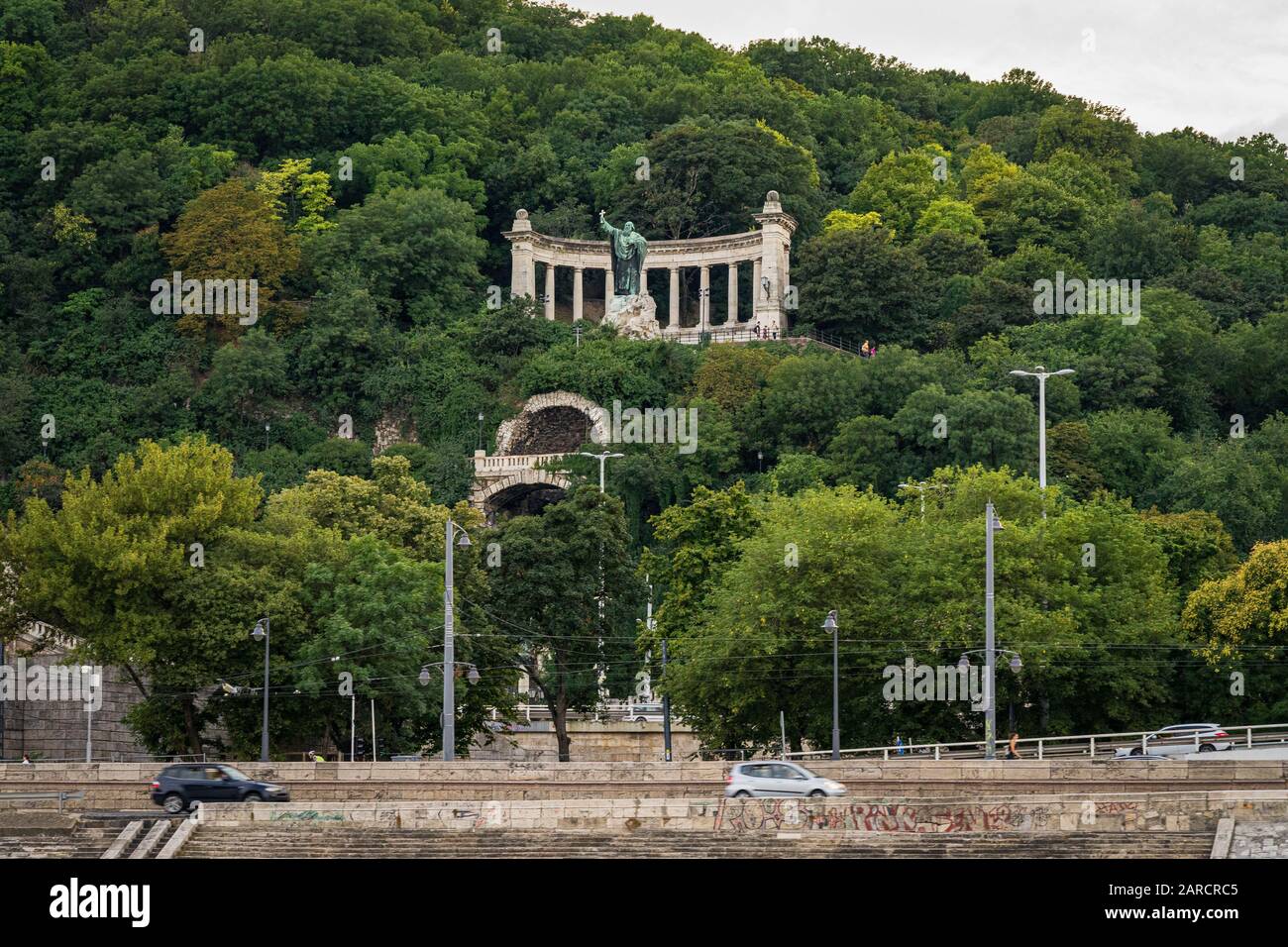 Saint gerard statue hi-res stock photography and images - Alamy