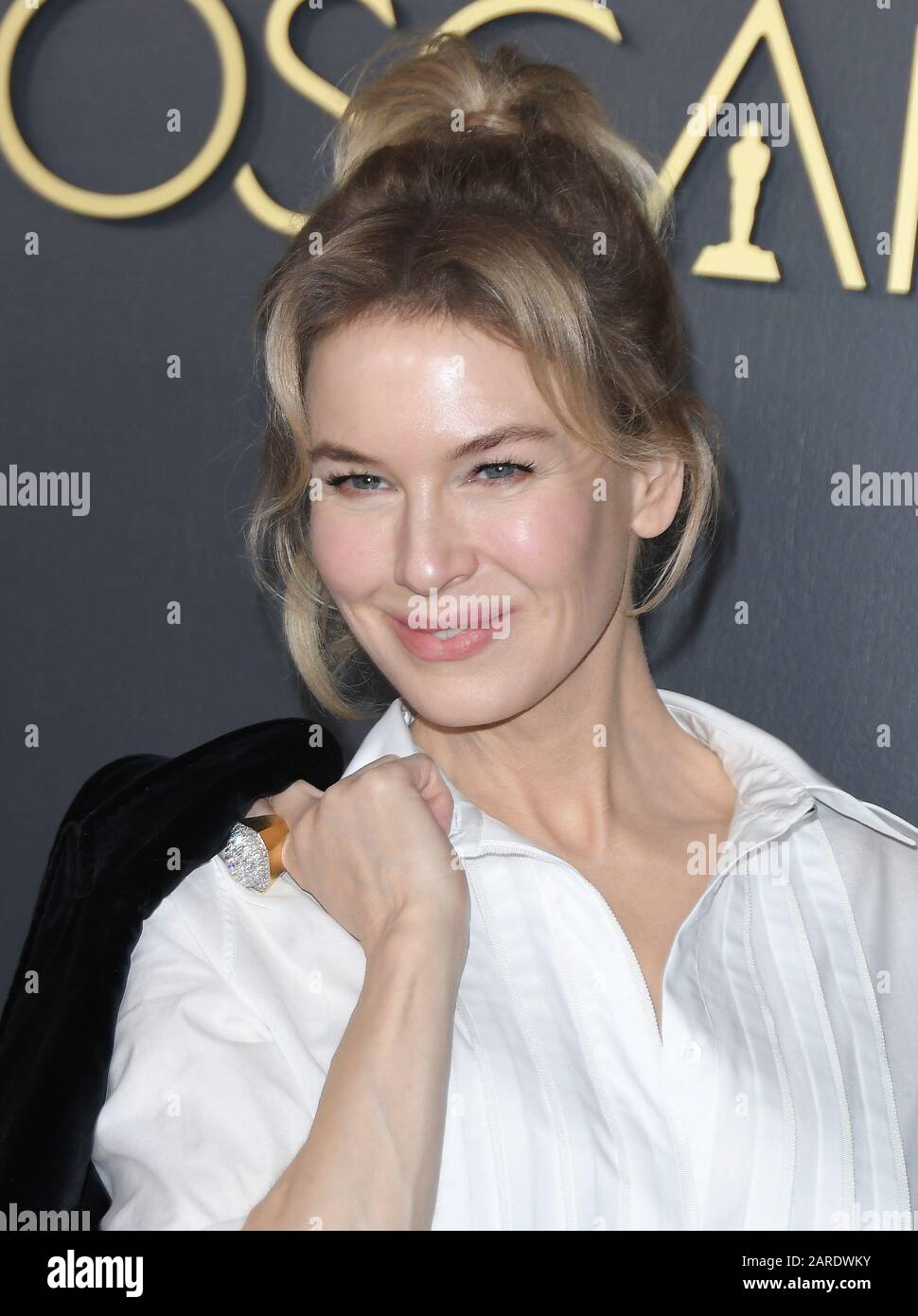 Los Angeles, USA. 27th Jan 2020. Renée Zellweger arrives at the 92nd Oscars Nominees Luncheon held at the Ray Dolby Ballroom at Hollywood & Highland in Hollywood, CA on Monday, ?January 27, 2020. (Photo By Sthanlee B. Mirador/Sipa USA) Credit: Sipa USA/Alamy Live News Stock Photo