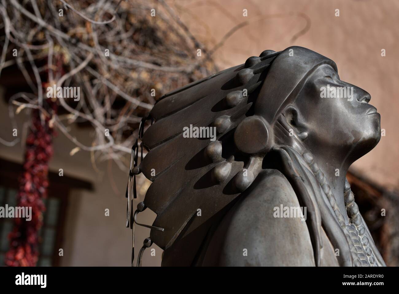 Bronze sculpture native american indian hi-res stock photography and ...
