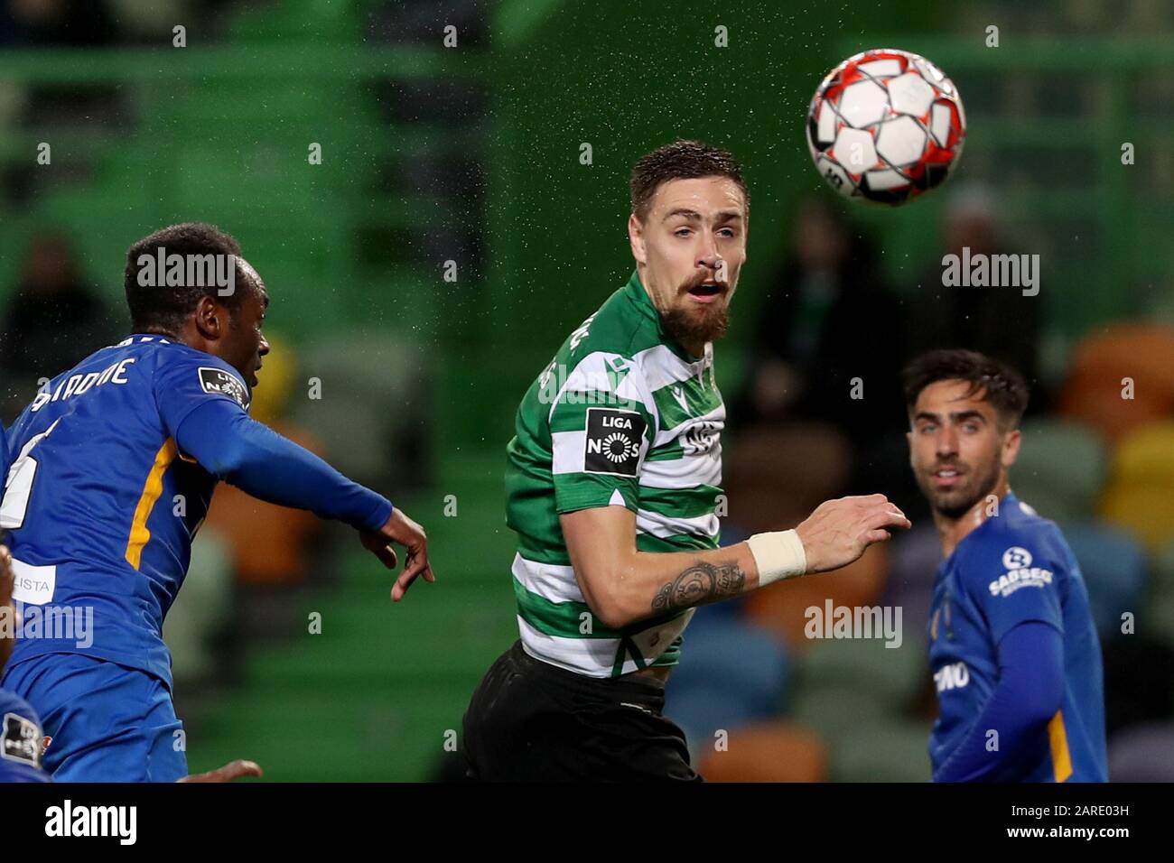 Lisbon. 27th Jan, 2020. Sebastian Coates (C) of Sporting CP competes during the Portuguese League football match between Sporting CP and CS Maritimo at Jose Alvalade stadium in Lisbon, Portugal on Jan. 27, 2020. Credit: Pedro Fiuza/Xinhua/Alamy Live News Stock Photo