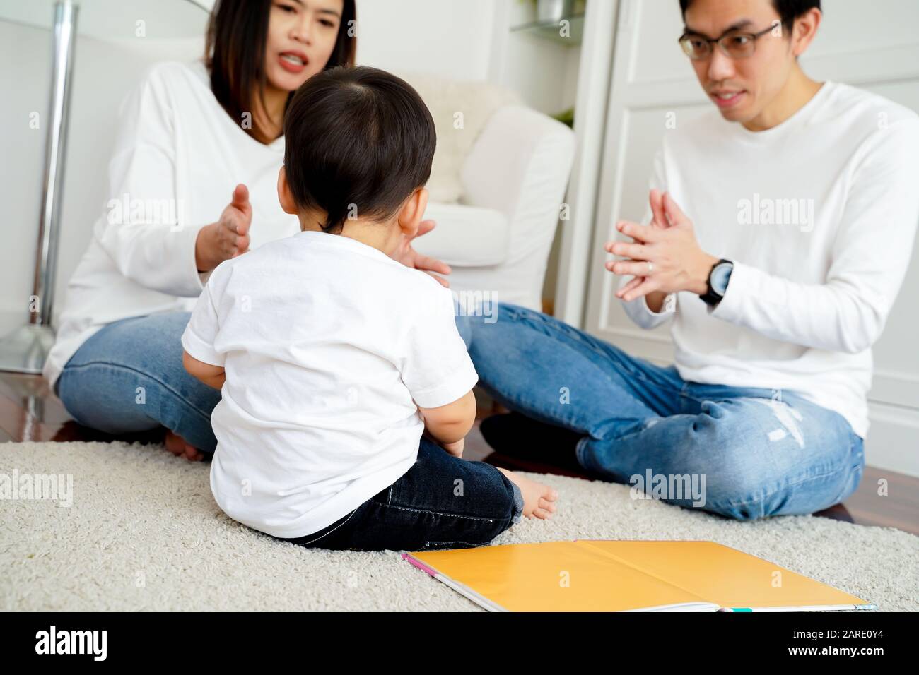 Child Clap Hands Stock Photos Child Clap Hands Stock Images Alamy