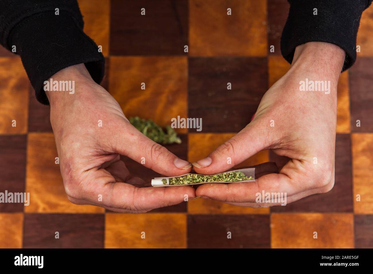 Drug paraphernalia table hires stock photography and images Alamy
