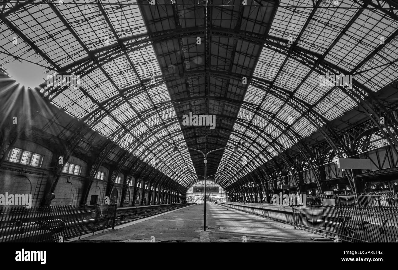 The historical Retiro Railway Station (Estación Retiro) in the district of Retiro of Buenos Aires, Argentina Stock Photo