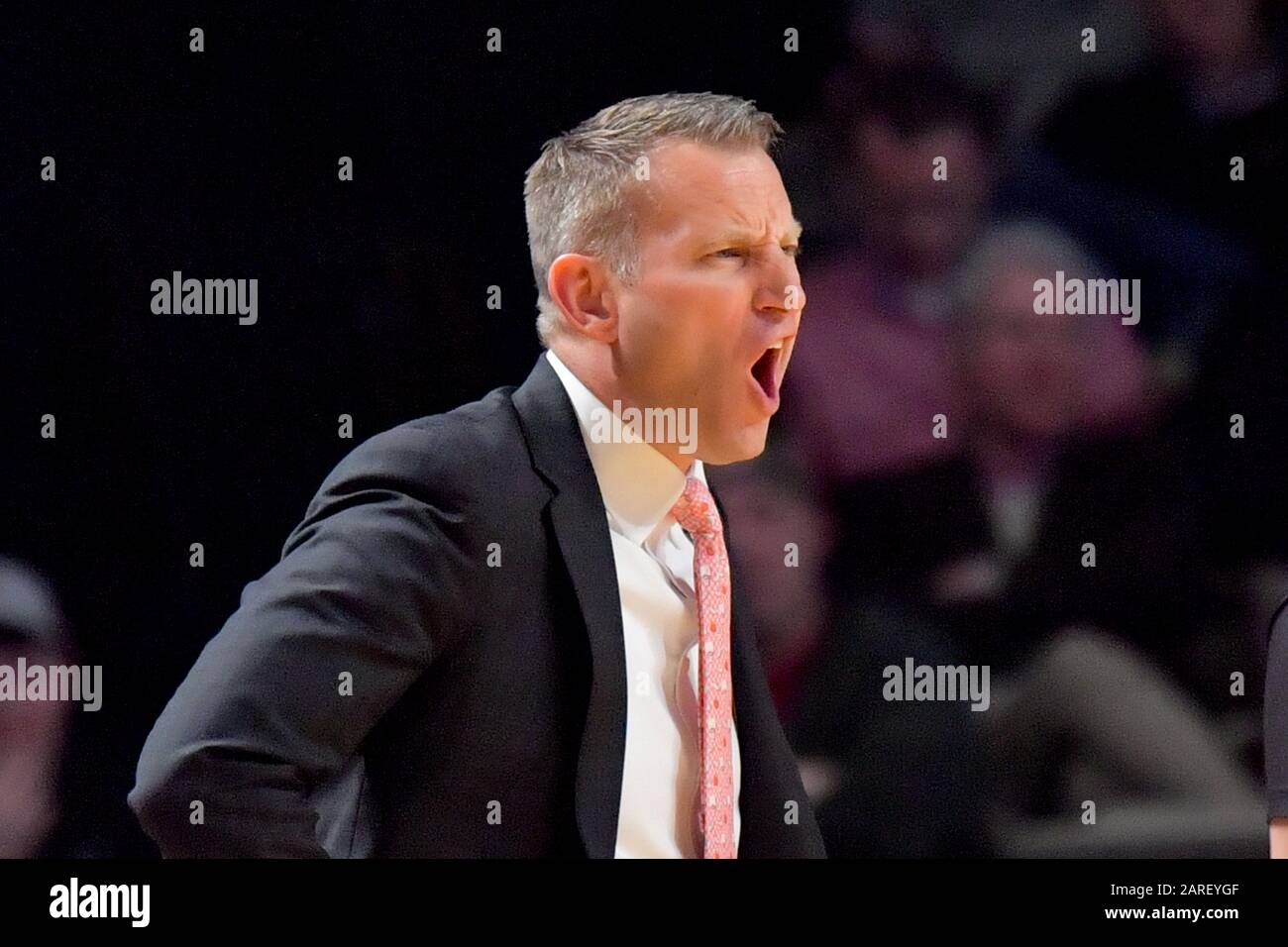 Alabama Crimson Tide head coach Nate Oats during the first half against the Vanderbilt Commodores of an NCAA SEC basketball game at Memorial Gym. Wednesday, Jan 22, 2020, in Nashville. Alabama defeated Vanderbilt 77-62.  (Photo by IOS/ESPA-Images) Stock Photo
