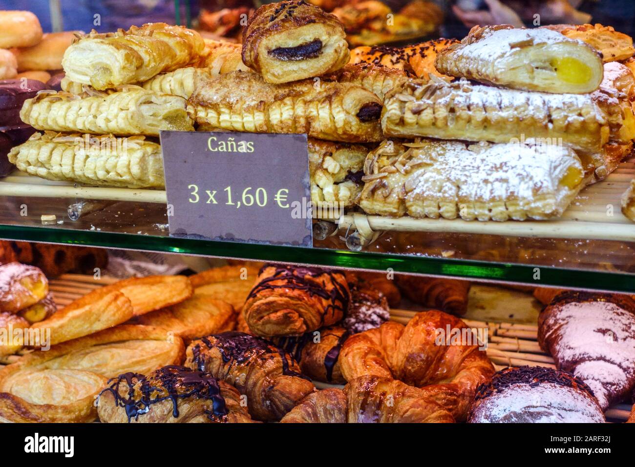 Valencia pastry shop. cakes in window display Spain cake Stock Photo Alamy