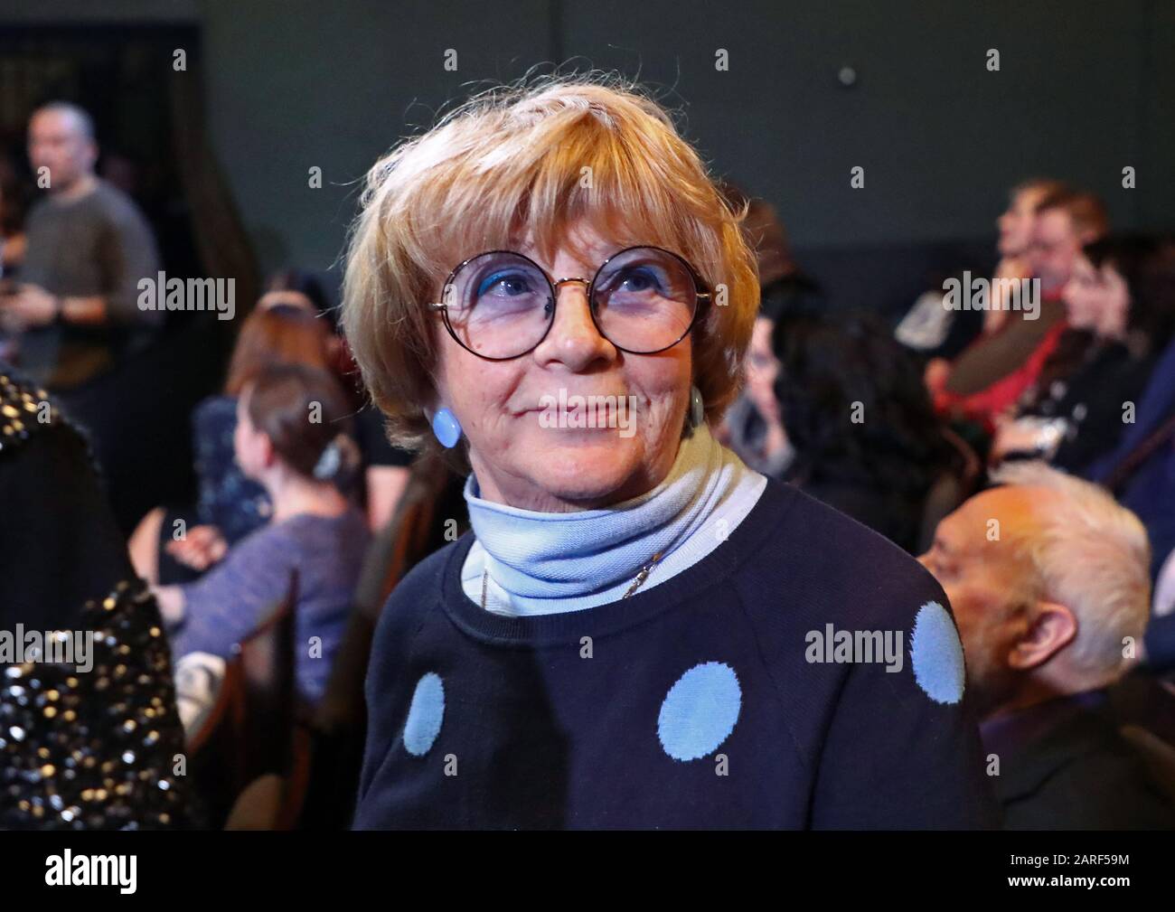 Комедия суриковой. Комедия суриковой. Комедия суриковой. Комедия суриковой. Юбилей аллы суриковой.