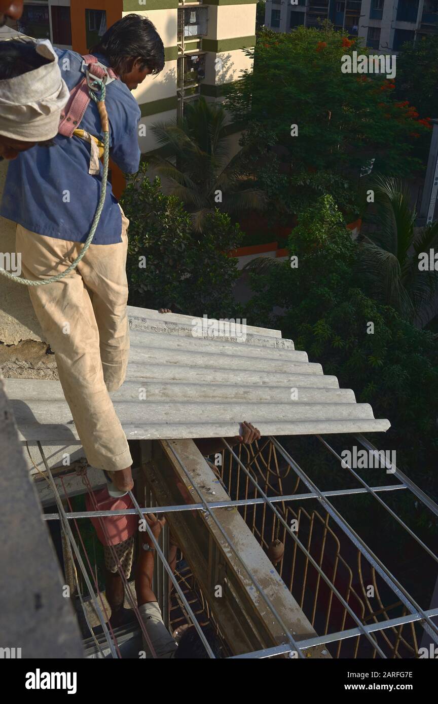 Asbestos roof tiles pictures hires stock photography and images Alamy