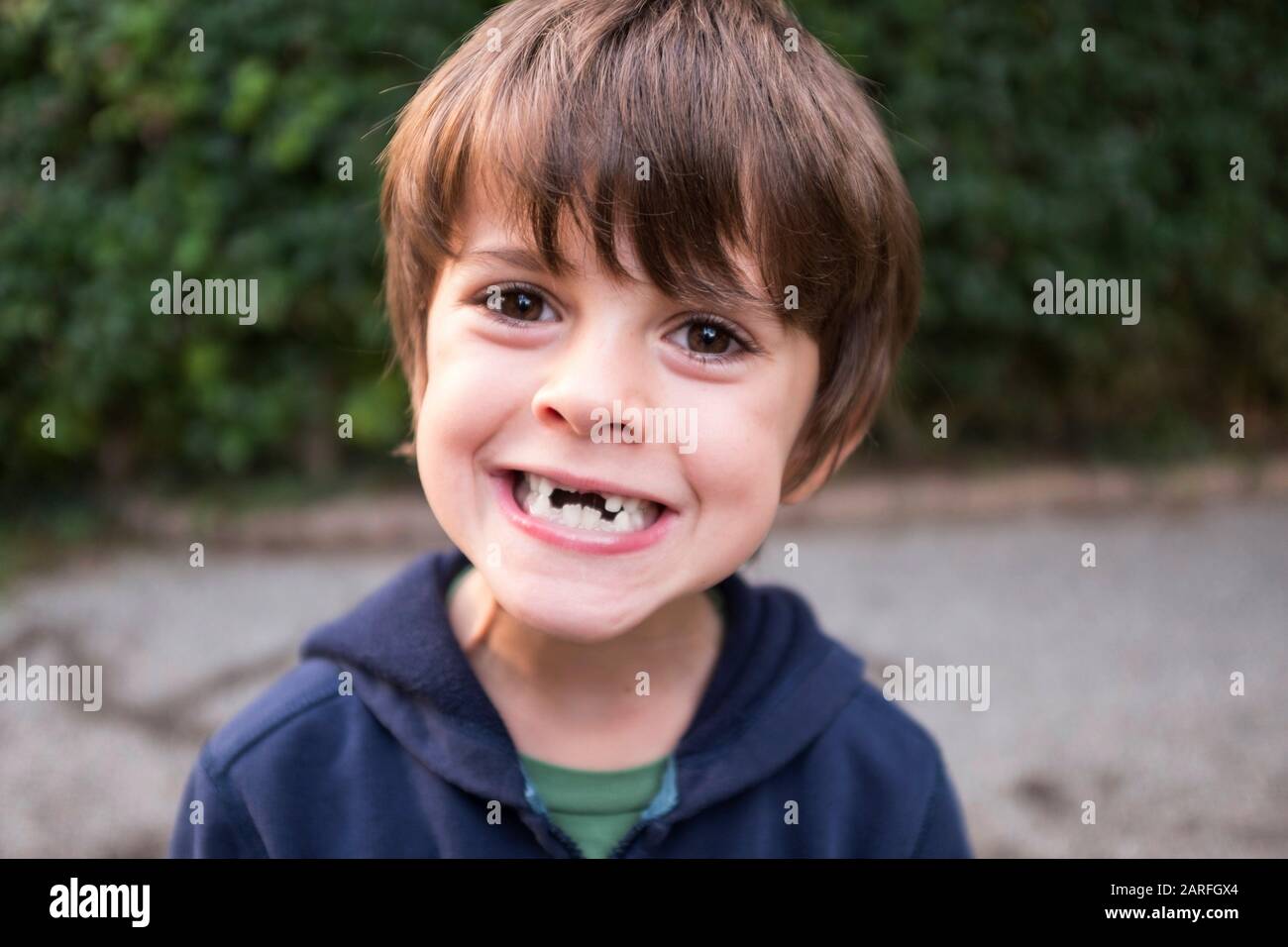 6 year old boy headshot hi-res stock photography and images - Alamy