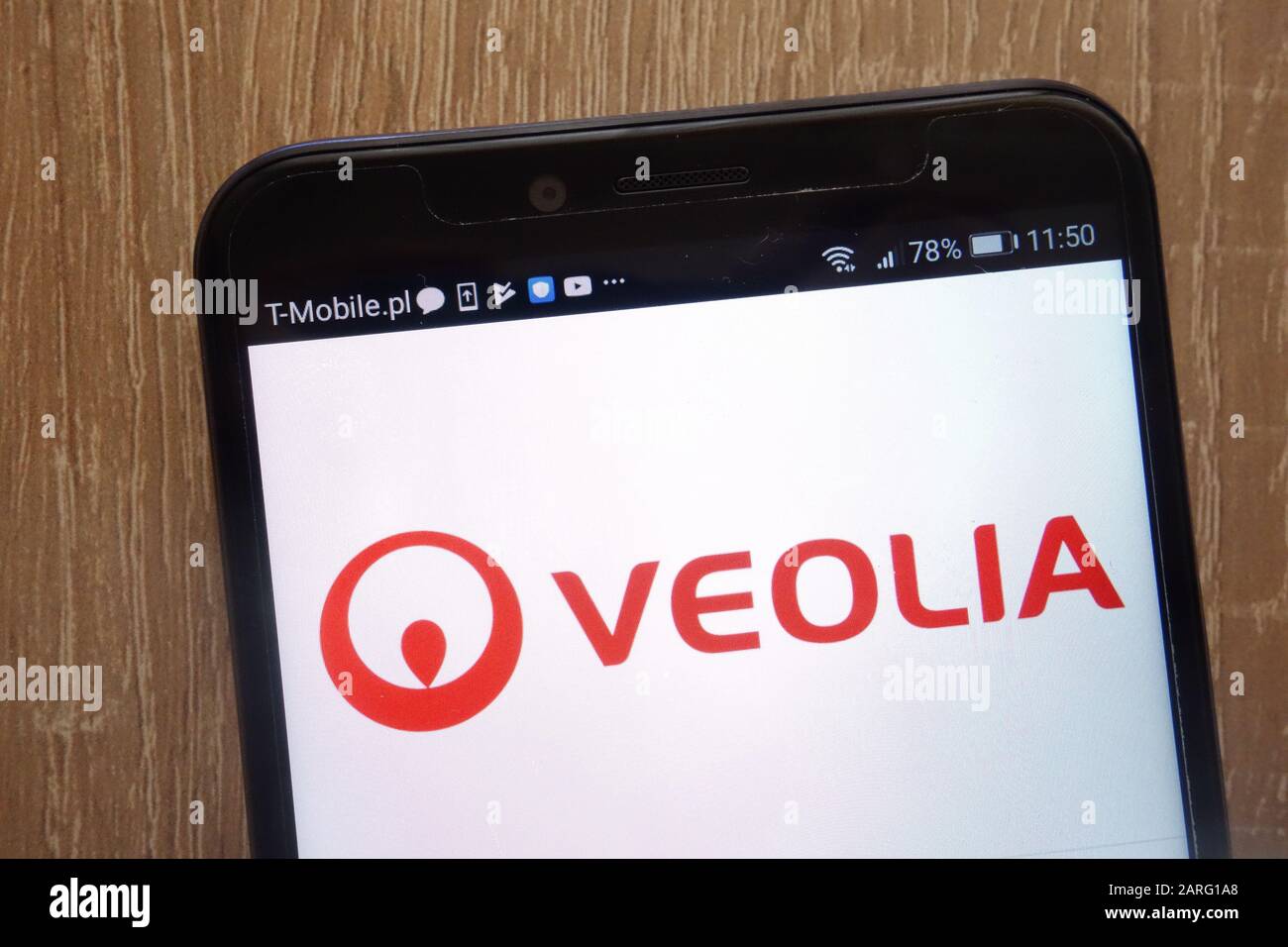Veolia logo displayed on a modern smartphone Stock Photo