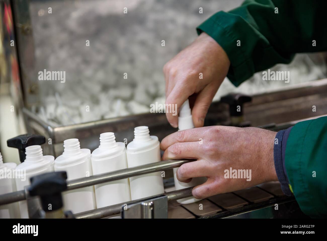 Packing industry hires stock photography and images Alamy