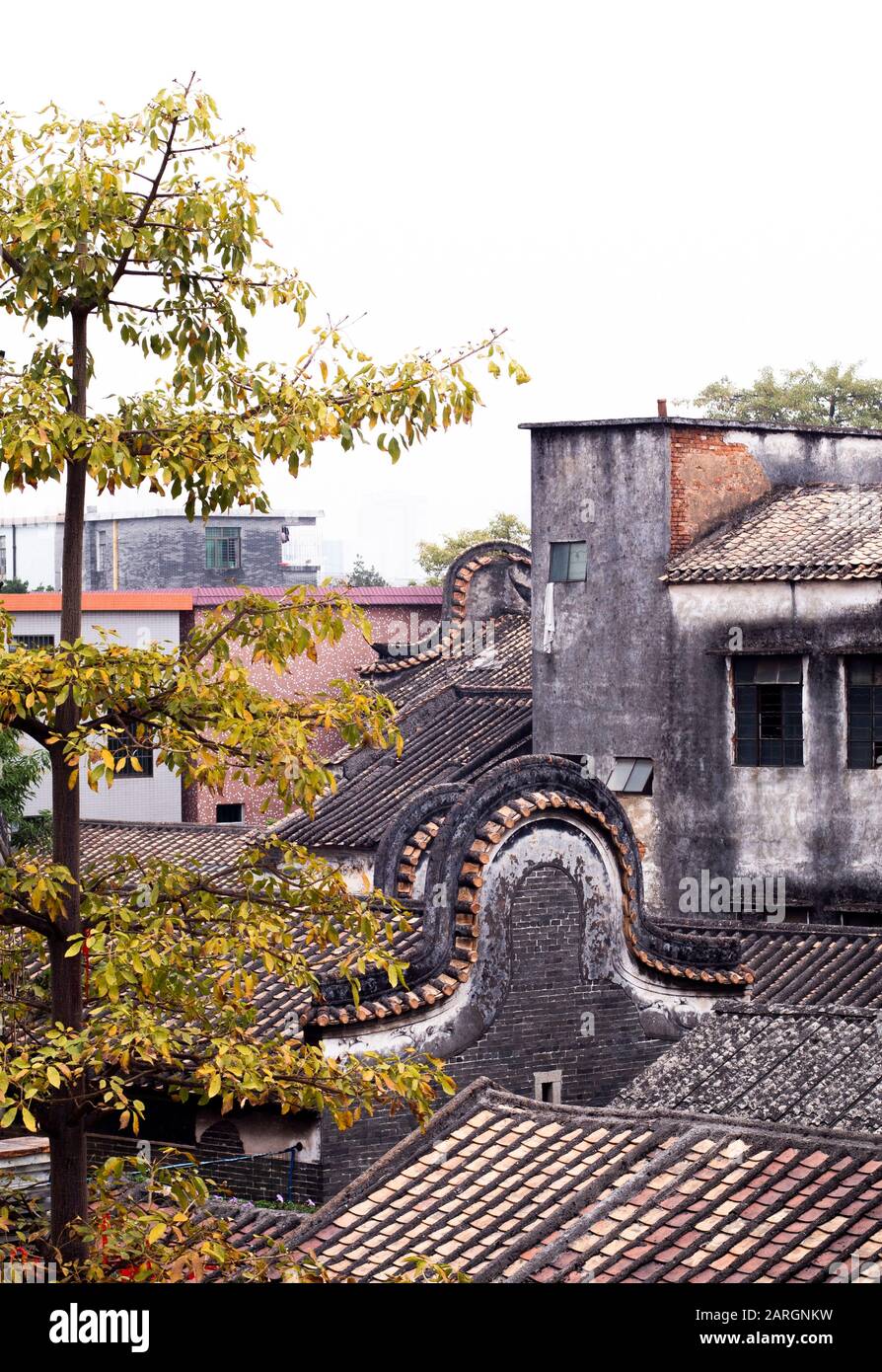 Shawan ancient town traditional roof called Wok handle-shaped roofs in Guangzhou . The Lingnan style curved roofs in old town .traditional architectur Stock Photo