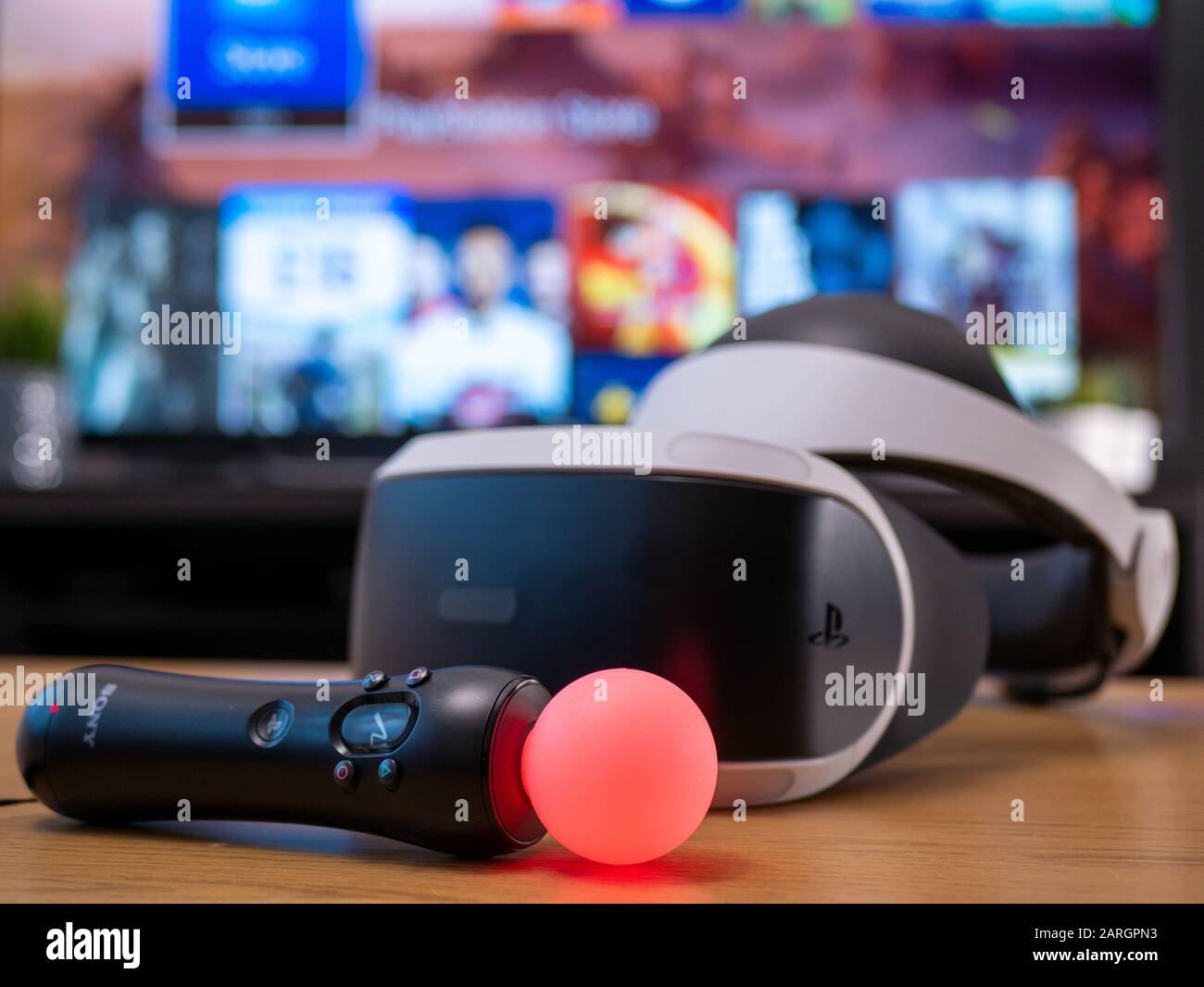 UK, Jan 2020: Sony Playstation VR virtual reality headset and move wireless  controller for gaming Stock Photo - Alamy