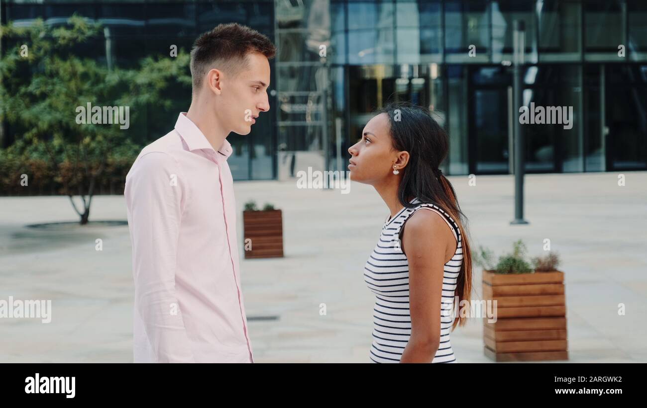 Black couple upset hi-res stock photography and images - Alamy