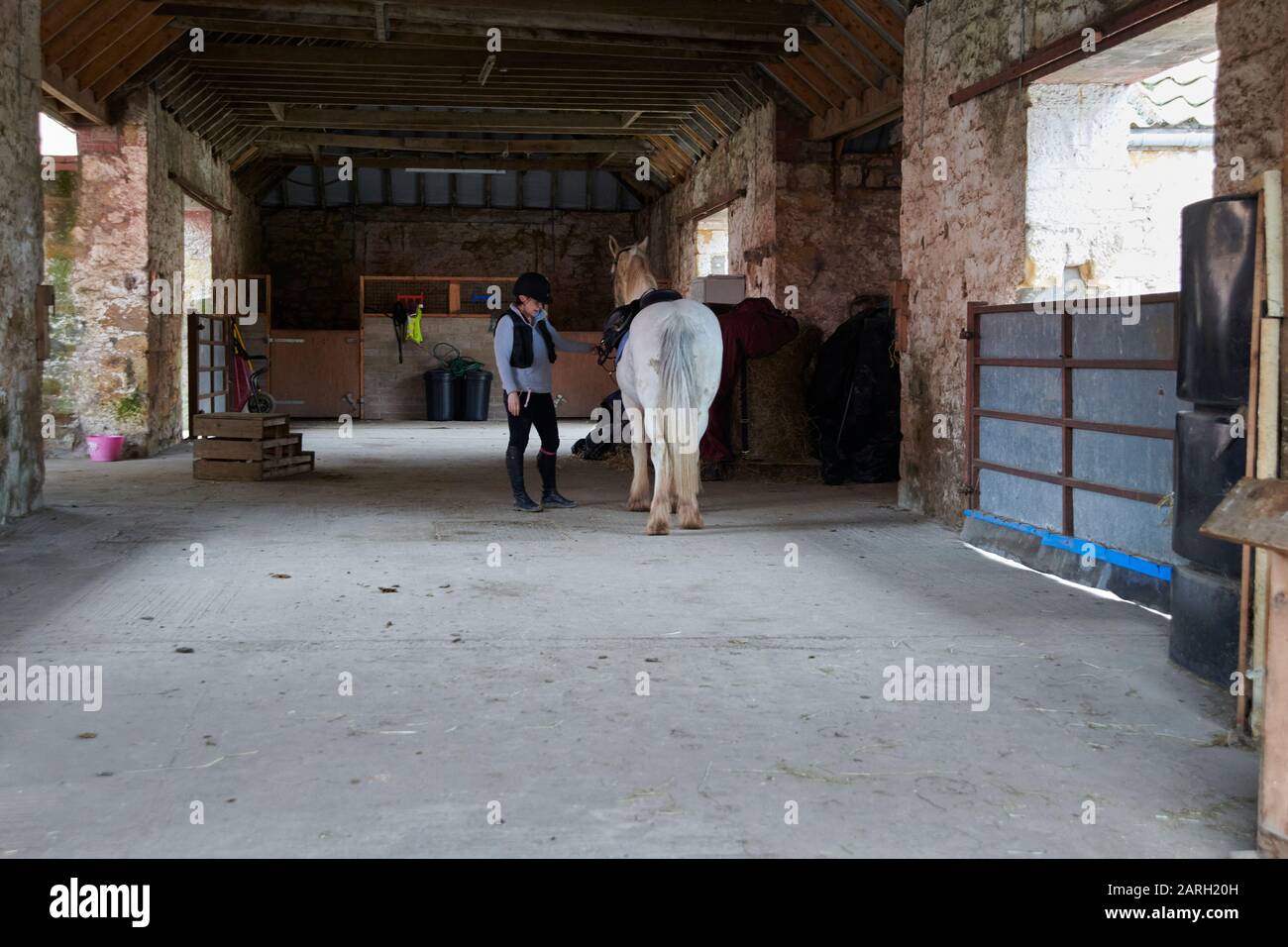 Riding Stables High Resolution Stock Photography And Images Alamy
