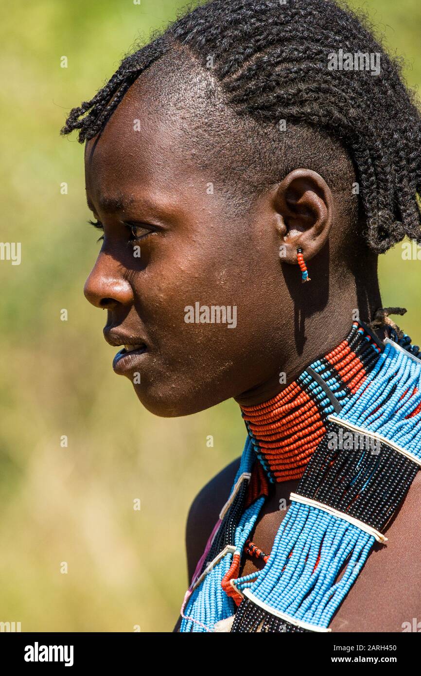 Young Hamer girl with traditional clothings and hairstyle, Hamer tribe, Omo  Valley, Southern Ethiopia Stock Photo - Alamy