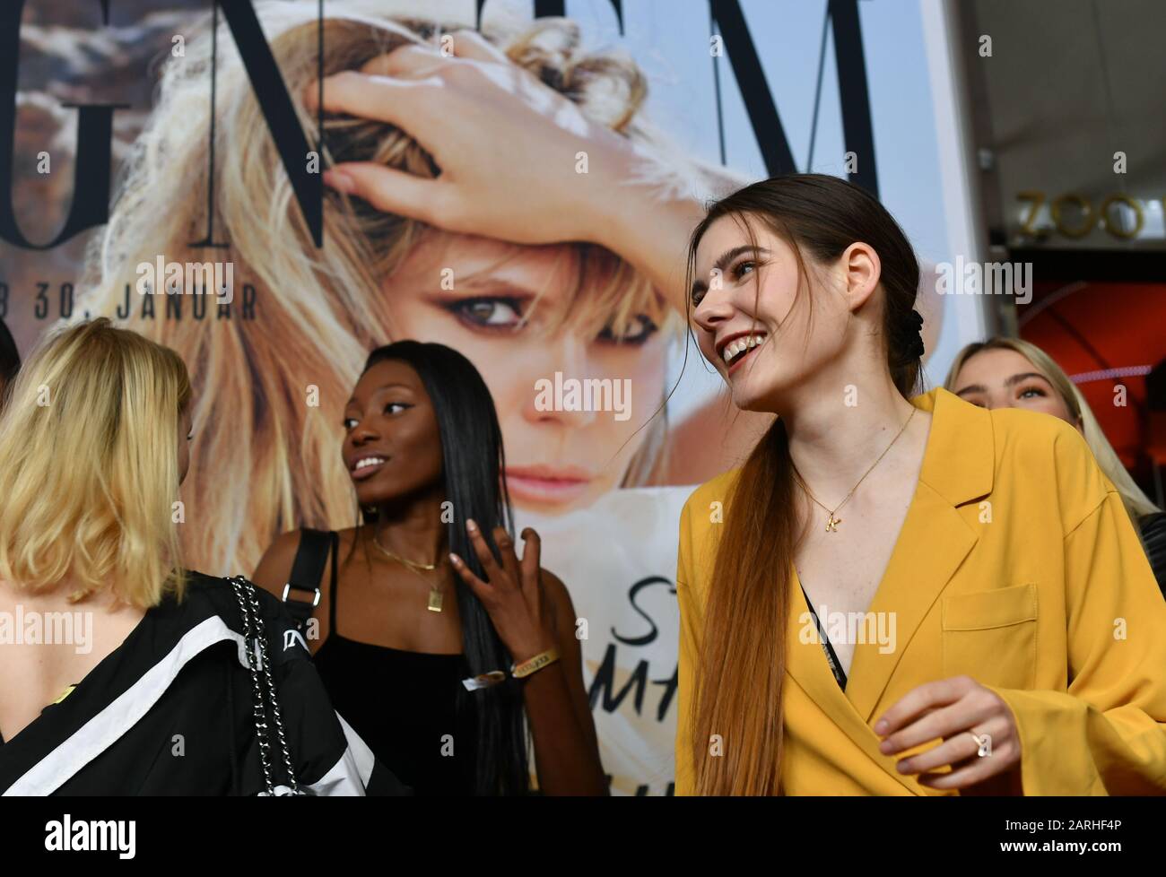 Berlin, Germany. 27th Jan, 2020. The models Trixi Giese (l-r), Toni Dreher-Adenuga and Klaudia with K at the exclusive cinema preview of the 15th season 'Germany's next Topmodel - by Heidi Klum' by ProSieben in the cinema Zoo Palast in front of photos by Heidi Klum. Credit: Jens Kalaene/dpa-Zentralbild/ZB/dpa/Alamy Live News Stock Photo