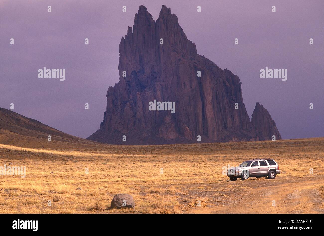 Dodge durango suv hires stock photography and images Alamy