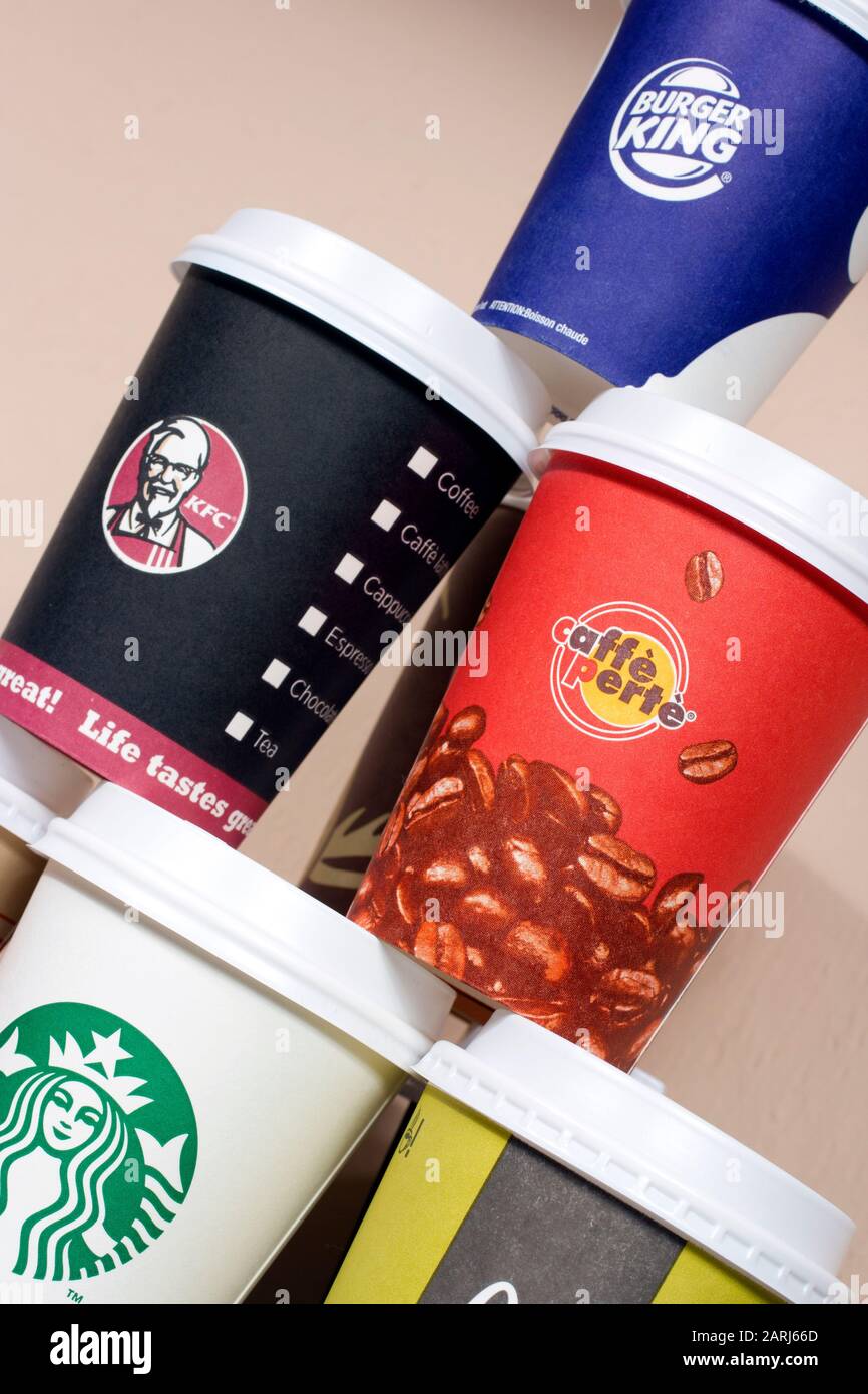 Kfc drink paper cup hi-res stock photography and images - Alamy