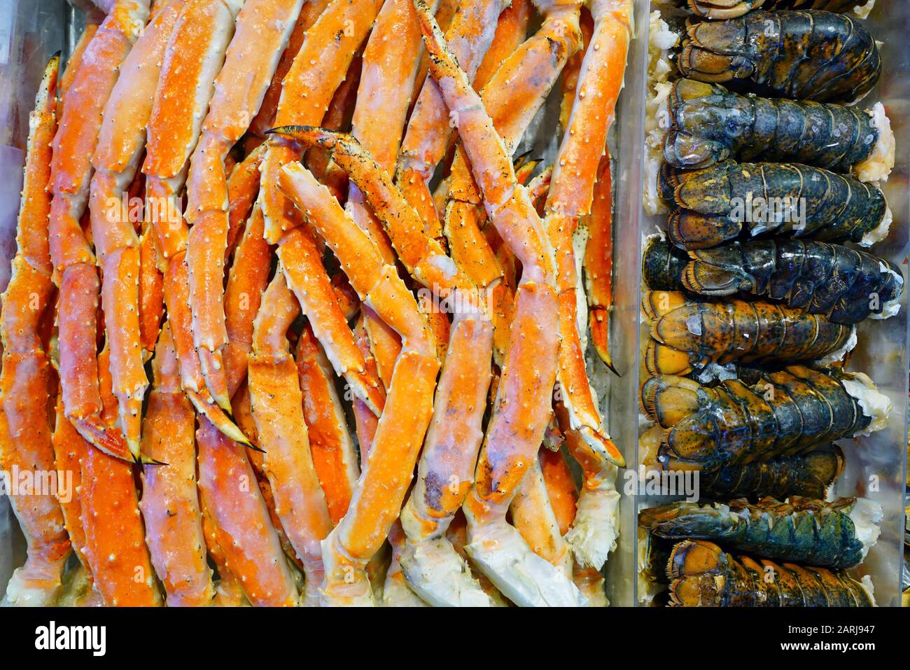 Snow kings crab legs and lobster tails Stock Photo Alamy