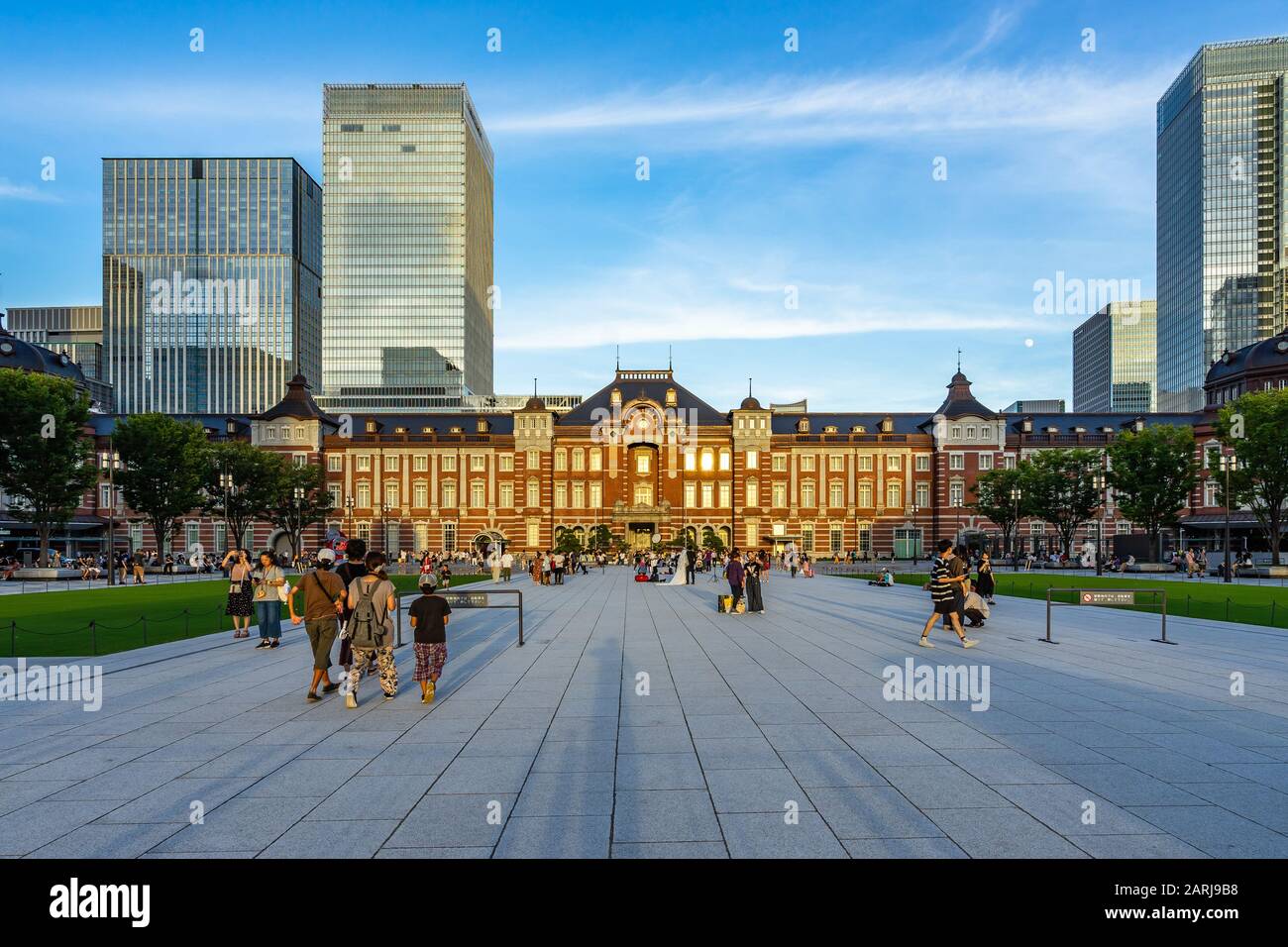 Exterior of Tokyo Station on the Marunouchi side. Tokyo station was built in 1914 in European style architecture. Tokyo, Japan, August 2019 Stock Photo
