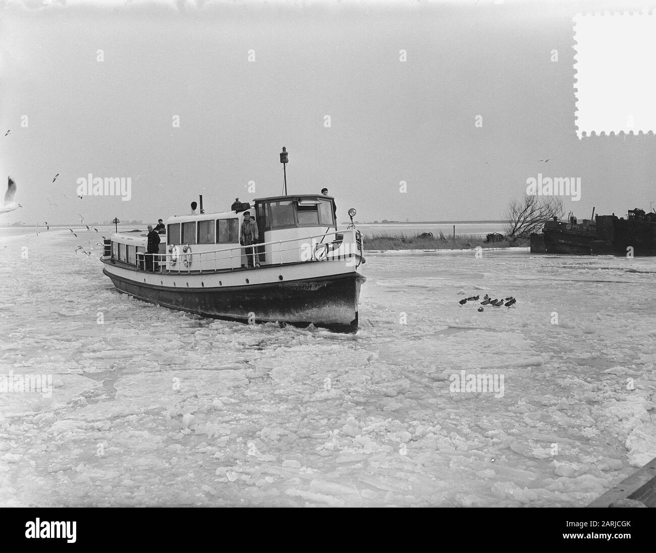 Icebreaker kept open hires stock photography and images Alamy