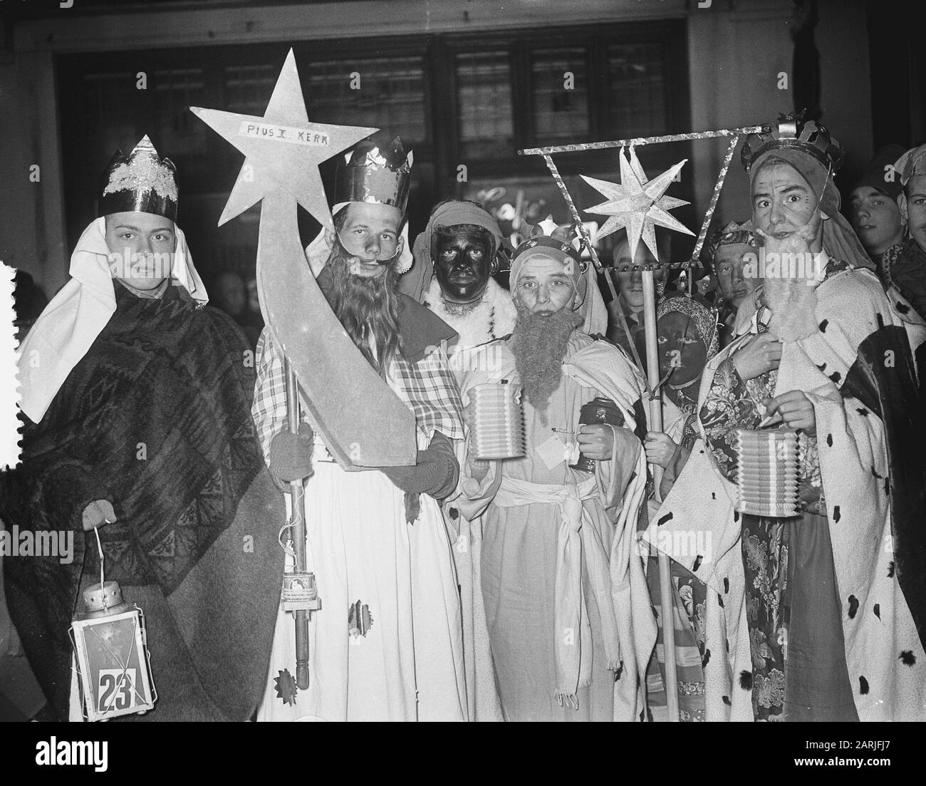 Epiphany parade by Eindhoven Date: 5 January 1955 Location: Eindhoven, Noord-Brabant Keywords: Epiphany, Parades, Stars Stock Photo