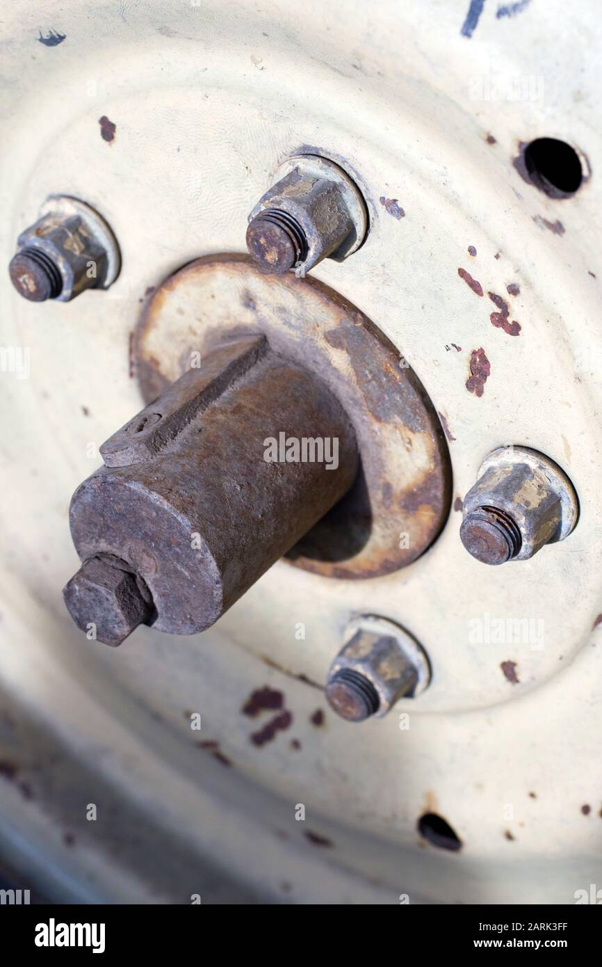 Truck semi circle hires stock photography and images Alamy