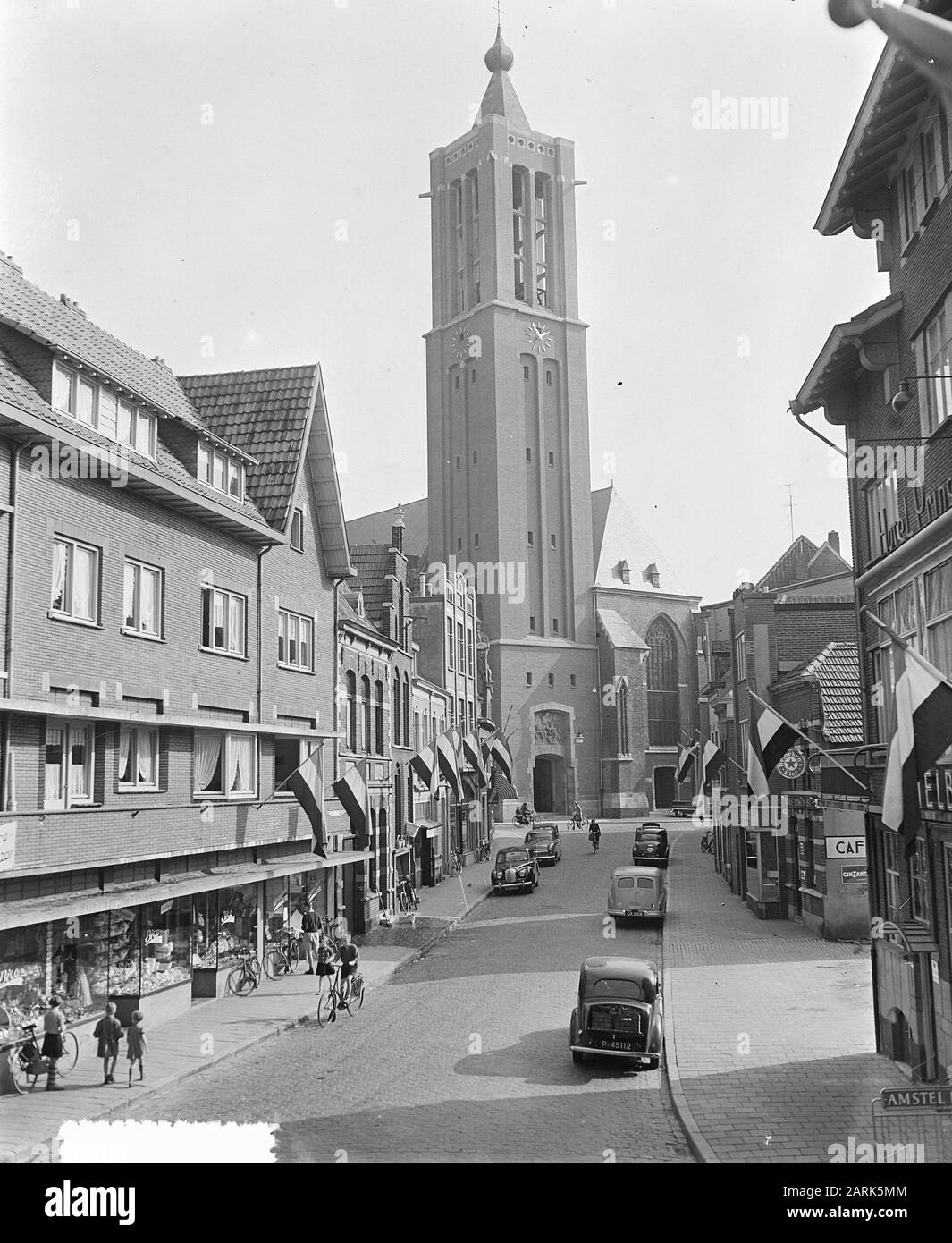 St. Martinus tower in Venlo Date: 3 October 1953 Location: Limburg, Venlo Keywords: churches, cityscapes, towers Personal name: St. Martinus tower Stock Photo