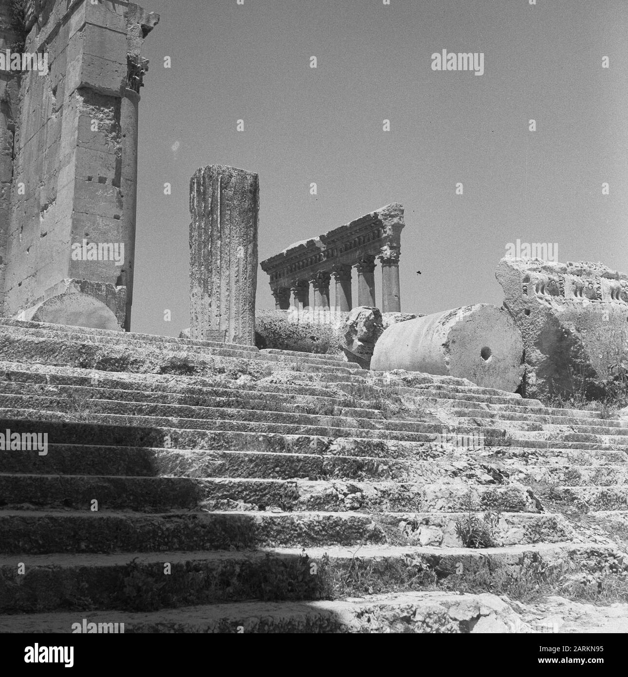 Abandoned ruins buildings Black and White Stock Photos & Images - Alamy