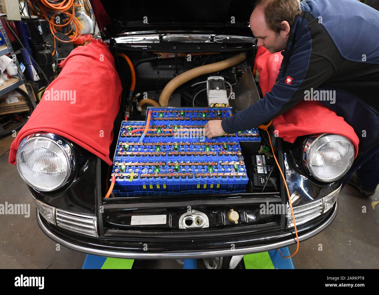 mechanical engineer car company