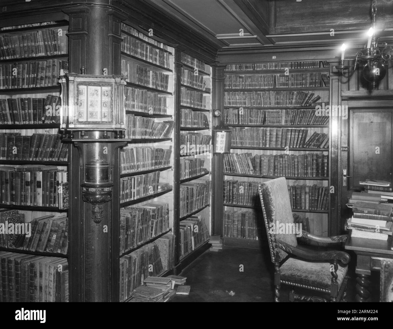 1954 library hires stock photography and images Alamy