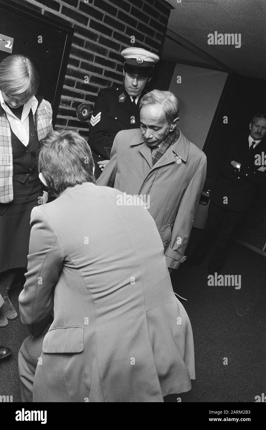 Departure of Schiphol from delegation of five South Moluccans for orientation trip to Indonesia; Kuhuwael is searched Date: 4 February 1978 Location: Noord-Holland, Schiphol Keywords: delegations, trips, departures, airports Stock Photo