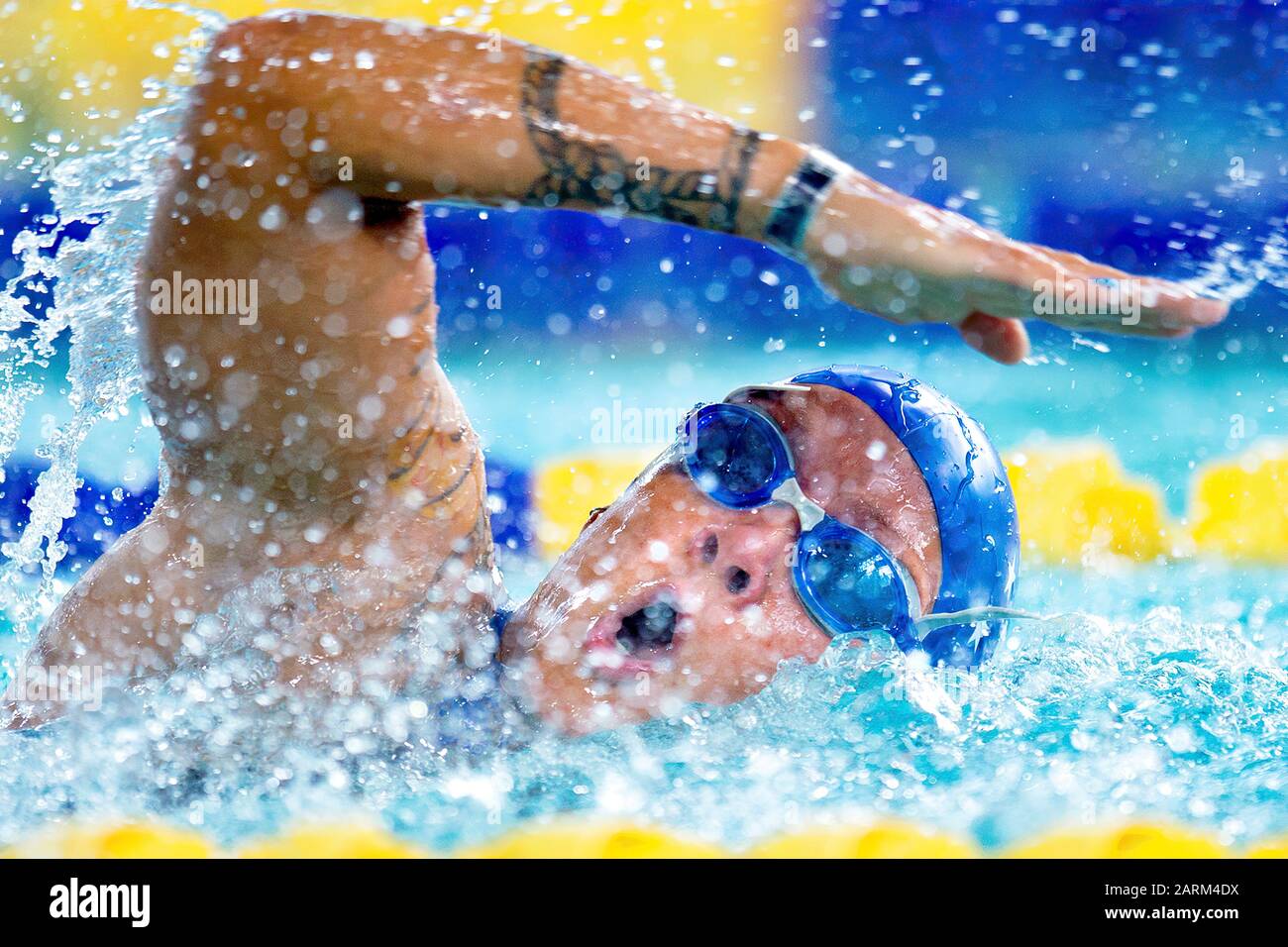 190629-D-DB155-003 Air Force Staff Sgt. Kristina Coble swims freestyle during the 2019 DoD Warrior Games in Tampa, Florida June 29, 2019.  (DoD photo by EJ Hersom) Stock Photo
