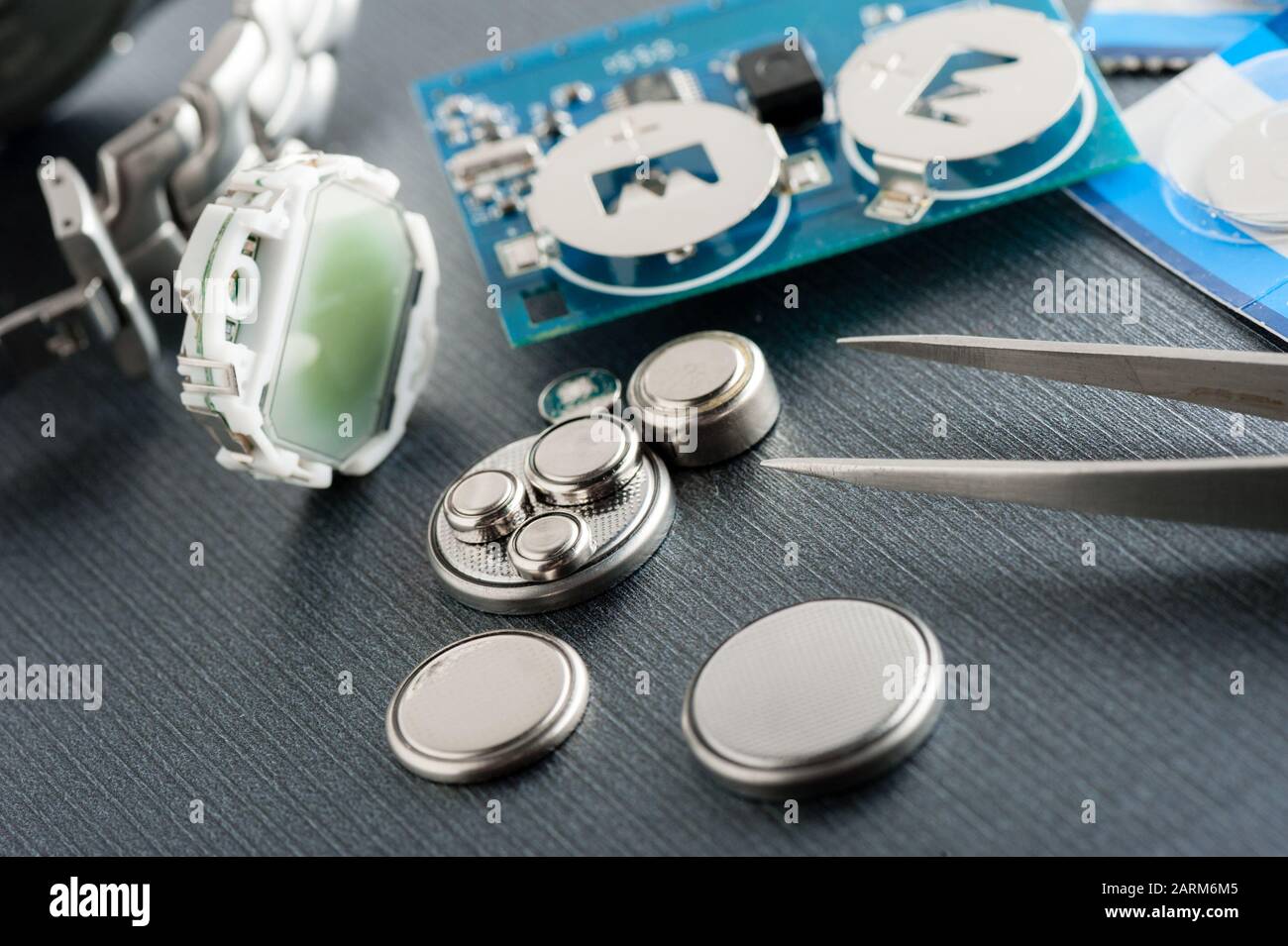 Cmos battery hires stock photography and images Alamy