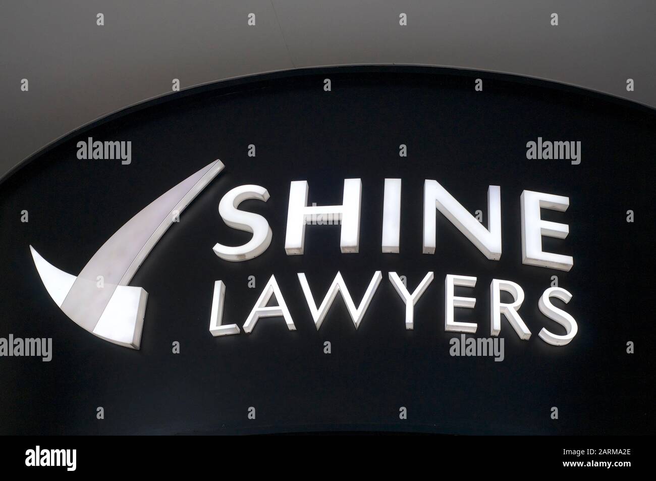 Shine lawyers hires stock photography and images Alamy